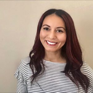 Meet your Posher, Crystal